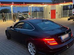 Schwarz Gebraucht 2012 Mercedes C220 AMG Coupé | 12.940 € (Etwas zu teuer)