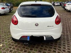Weiß Gebraucht 2009 Fiat Bravo Dynamic Kleinwagen | 2.200 € (Guter Preis)
