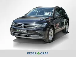 Deep black perleffekt Gebraucht 2022 VW Tiguan Life SUV | 32.330 € (Teuer)