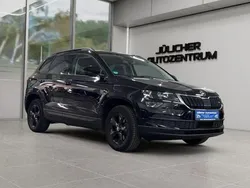 Schwarz Gebraucht 2018 Skoda Karoq Ambition SUV | 13.490 € (Superpreis)