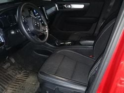 Orange Gebraucht 2019 Volvo XC40 Momentum SUV | 23.500 € (Superpreis)