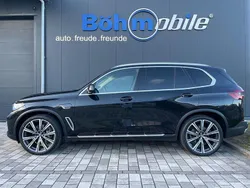 Schwarz Gebraucht 2023 BMW X5 SUV | 68.980 € (Teuer)