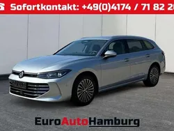 Oyster silver metallic/silber Neu 2025 VW Passat Elegance Kombi | 38.480 € (Superpreis)