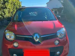 Rot Gebraucht 2017 Renault Twingo Life Kleinwagen | 8.900 € (Etwas zu teuer)