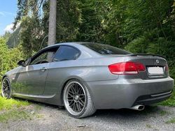 Grau Gebraucht 2009 BMW 320 Coupé | 11.499 € (Teuer)