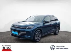 Blau Gebraucht 2024 VW Tiguan Elegance SUV | 38.940 € (Fairer Preis)