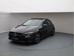 Metalliclack kosmosschwarz Gebraucht 2023 Mercedes A180 Advanced Plus Kombi | 28.260 € (Fairer Preis)