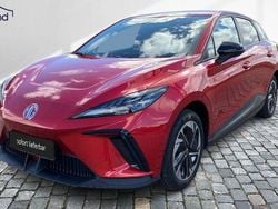 Rot / diamond red / metallic Gebraucht 2023 MG MG4 EV Kleinwagen | 18.970 € (Superpreis)