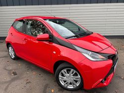 Rot Gebraucht 2016 Toyota Aygo Edition-S Kleinwagen | 7.700 € (Fairer Preis)