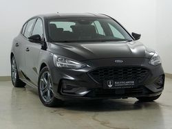 Schwarz Gebraucht 2020 Ford Focus ST-Line Limousine | 17.400 € (Guter Preis)
