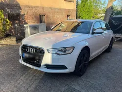 Weiß Gebraucht 2012 Audi A6 Sport Kombi | 10.000 € (Fairer Preis)