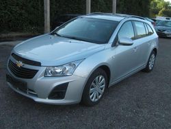 Silber Gebraucht 2013 Chevrolet Cruze LS Kombi | 2.490 € (Guter Preis)