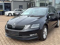 Schwarz Gebraucht 2020 Skoda Octavia Style Kombi | 13.999 € (Guter Preis)