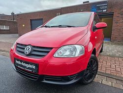 Rot Gebraucht 2009 VW Fox Kleinwagen | 3.390 € (Teuer)