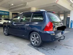 Blau Gebraucht 2006 Peugeot 307 Premium Kombi | 2.350 € (Fairer Preis)