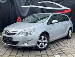 Silber Gebraucht 2012 Opel Astra Selection Kombi | 3.700 € (Guter Preis)
