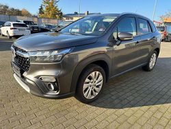 Grau Gebraucht 2022 Suzuki SX4 SUV | 23.000 €