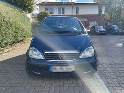 Blau Gebraucht 2003 Mercedes A140 Classic Limousine | 1.000 €