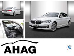 Mineralweiß metallic Gebraucht 2021 BMW 520 Luxury Line Limousine | 33.940 € (Fairer Preis)