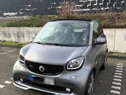 Grau Gebraucht 2017 Smart ForTwo Coupé Brabus Xclusive Coupé | 19.300 € (Fairer Preis)