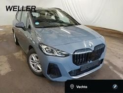 Sparkling kupfergrau (grau) Gebraucht 2025 BMW 220 Active Tourer M Sport Van / Kleinbus | 34.499 € (Superpreis)