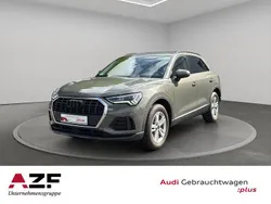 Grau Gebraucht 2022 Audi Q3 SUV | 30.480 € (Guter Preis)
