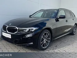 Schwarz Neu 2025 BMW 330e Limousine | 50.790 €