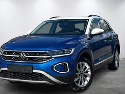 Blau Gebraucht 2022 VW T-Roc Style SUV | 17.950 €
