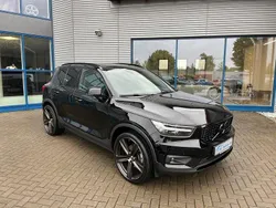 Schwarz Gebraucht 2019 Volvo XC40 R-Design SUV | 22.900 € (Teuer)
