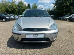 Gebraucht 2001 Ford Focus Trend Limousine | 1.999 € (Fairer Preis)