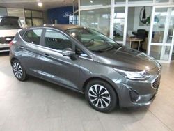 Grau Gebraucht 2022 Ford Fiesta Titanium Limousine | 15.299 € (Etwas zu teuer)