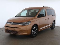 Blau Gebraucht 2024 VW Caddy Maxi Style Van / Kleinbus | 39.700 € (Etwas zu teuer)
