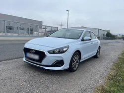 Blau Gebraucht 2019 Hyundai i30 Coupé | 13.999 € (Fairer Preis)