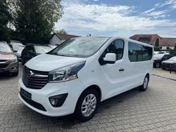 Weiß Gebraucht 2017 Opel Vivaro Van | 18.990 € (Teuer)