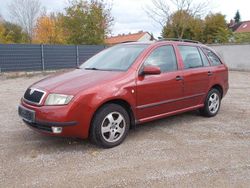 Rot Gebraucht 2003 Skoda Fabia Comfort Kleinwagen | 1.450 € (Teuer)