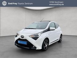 Weiß Gebraucht 2021 Toyota Aygo X-play Kleinwagen | 13.490 € (Teuer)
