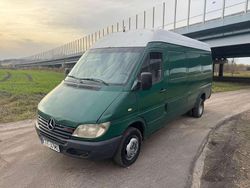 Grün Gebraucht 2000 Mercedes Sprinter Van | 4.000 €