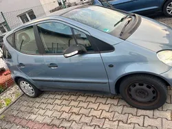 Grau Gebraucht 2000 Mercedes A140 Avantgarde Van / Kleinbus | 700 € (Superpreis)