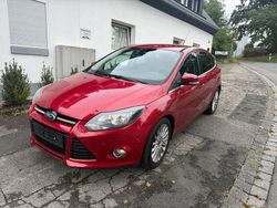 Rot Gebraucht 2011 Ford Focus Trend Limousine | 5.000 € (Fairer Preis)