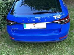 Blau Gebraucht 2020 Skoda Superb Kombi | 19.700 € (Guter Preis)