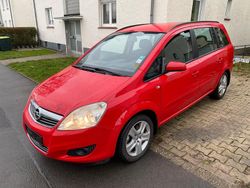 Rot Gebraucht 2009 Opel Zafira Van / Kleinbus | 1.450 € (Fairer Preis)