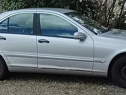 Silber Gebraucht 2002 Mercedes C200 Classic Limousine | 1.399 € (Guter Preis)