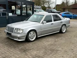 Silber Gebraucht 1993 Mercedes E300 AMG Limousine | 34.999 €