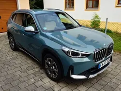 Blau Gebraucht 2023 BMW X1 Luxury Line SUV | 37.900 € (Guter Preis)
