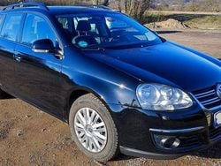 Schwarz Gebraucht 2009 VW Golf VI Trendline Kleinwagen | 1.490 € (Fairer Preis)