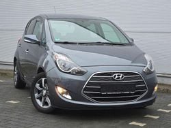 Grau Gebraucht 2016 Hyundai ix20 Passion Kleinwagen | 12.700 € (Fairer Preis)