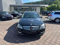 Schwarz unilack Gebraucht 2010 Mercedes C200 Kombi | 4.490 € (Guter Preis)