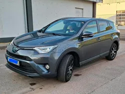 Grau Gebraucht 2017 Toyota RAV4 Hybrid Style SUV | 15.500 € (Fairer Preis)
