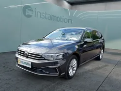 Grau Gebraucht 2020 VW Passat GTE Kombi | 24.380 € (Fairer Preis)