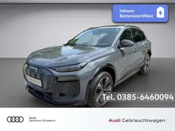 Magnetgrau Gebraucht 2024 Audi SQ6 e-tron Basis SUV | 92.900 € (Etwas zu teuer)